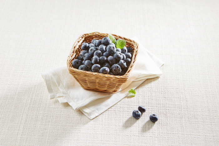 [8월 식재료] 무더위에 지친 심신에 활력을 불어넣어주는 과일 '블루베리'