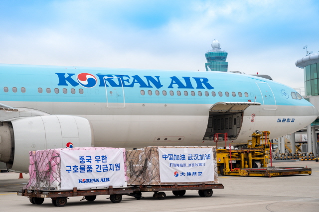 대한항공, 중국 우한에 마스크 4만장 전달