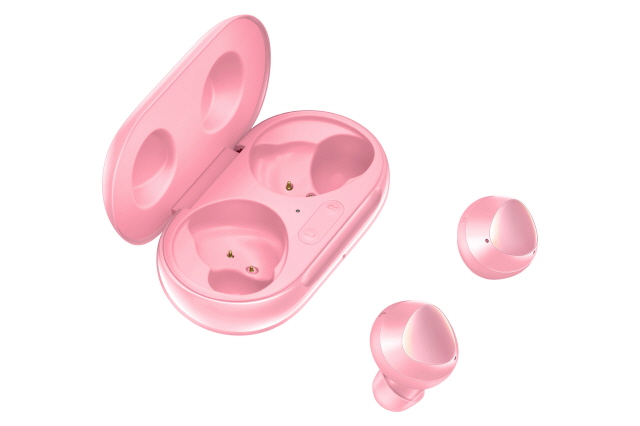 삼성전자, 무선 이어폰 '갤럭시 버즈+' 핑크&middot;레드 색상 출시