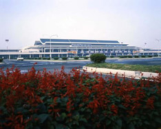 2001년 3월 28일, '김포국제공항' 개항 40년 만에 국제운항 중단