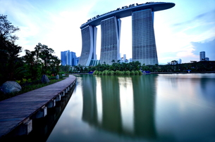 럭셔리 명품 쇼핑을 즐겨라! 마리나 베이 샌즈 샵스(The Shoppes at Marina Bay Sands)