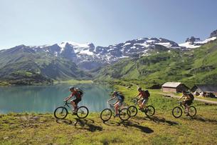 스위스 여행, 두 바퀴 위에서 느끼는 행복, 스위스에서 자전거를 타야만 하는 이유