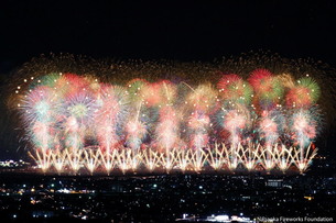 일본여행, 이 여름 밤하늘을 아름답게 장식해 주는 일본 3대 불꽃축제