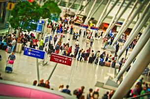 '스마트한 인천공항', 짐도 택배로 보내고 여권 없이 얼굴인식으로 출국