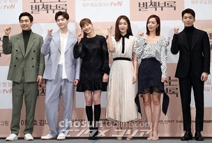 '로맨스는 별책부록' 이나영X이종석, 현실에서도 뽐낸 케미&hellip;'tvN 대표 로코작 예고'