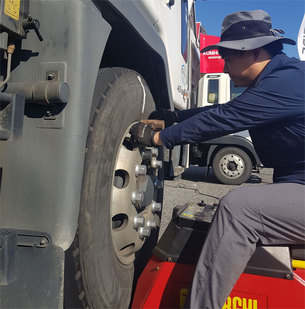 금호타이어, 트럭&middot;버스용 타이어 무상점검 서비스 실시