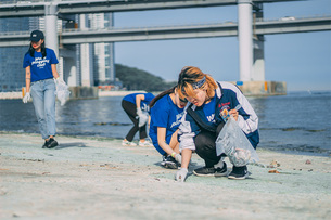제2회 '웨이브 플로깅(Wave Plogging)' 캠페인 열려, 깨끗한 해운대 만들기 동참한 시민들