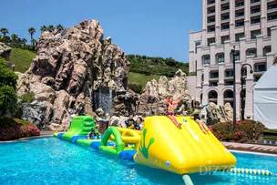 올여름 아이와 호캉스 할까&hellip;물놀이 좋아하는 아이와 가면 좋은 호텔 수영장 9곳