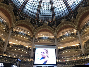 프랑스 여행, 노르망디 색으로 갈아 입는 유럽 최대 백화점 갤러리 라파예트