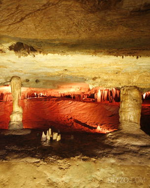 냉기 흐르는 동굴로 피서 갈까? 8월에 가볼 만한 전국 동굴 여행지 6곳