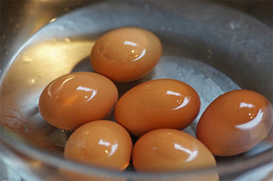 달걀, 오래 삶지 마세요! 부드럽게 먹으려면 7분이 적당