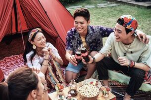 코카콜라, 캠핑장서 짜릿한 여름 보내는 박보검 광고 현장 공개
