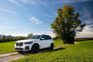 BMW 코리아, 전기로 54km 주행 가능한 '뉴 X5 xDrive45e' 사전 계약 실시