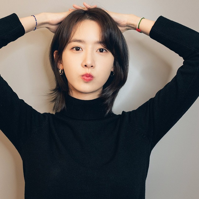 소녀시대 윤아, 공식 인스타그램 개설…'아홉 빛깔의 임윤아'