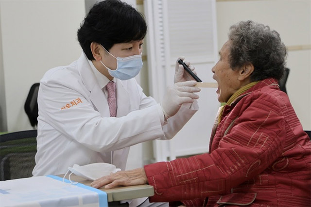 Chiwoo Dental Clinic Gwangju Sangmu branch, ‘Sharing warm dental health’ with senior citizens in Jangseong – Digital Chosun Ilbo (dizzo.com)