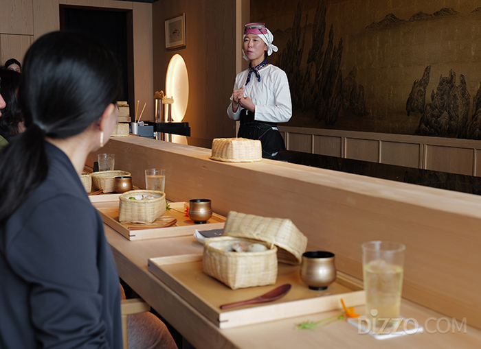 2025 럭셔리 다이닝 시리즈에서 선보인 '해녀 차롱 밥상'