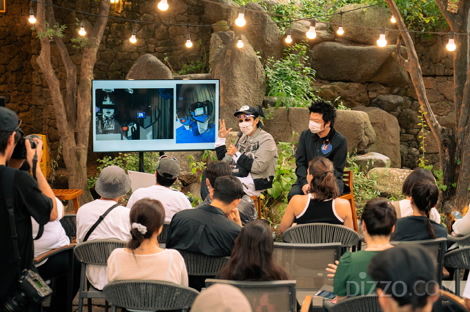 2024 파라다이스 아트랩 페스티벌 '아티스트 토크' 현장 모습_조수민X바조우