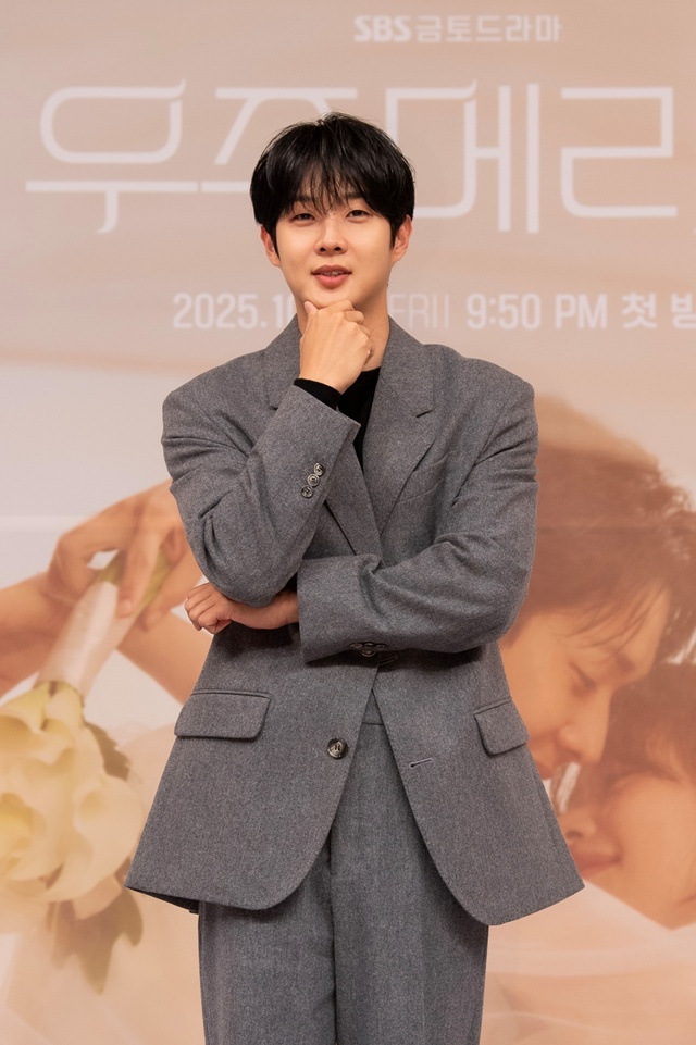 [종합] '우주메리미' 최우식♥정소민, 완벽 로코 케미 예고 "한 작품으로 끝나는 것 아쉬워"