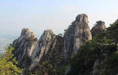 [100대 명산] 우람한 기암괴석이 절경을 이루는 &#39;도봉산&#39;