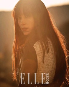 몽환적인 눈빛, 출산 후에도 여전히 매력적인 이나영 화보      