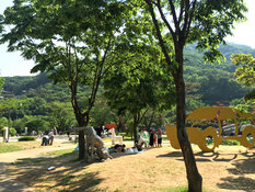 양주의 푸른 숲과 조각공원을 품은 ‘양주시립장욱진미술관’