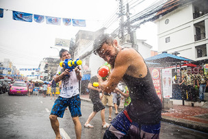 마라톤, 봄꽃, 물잔치를 마음껏 즐기다…'해외 대표 봄축제 3가지'