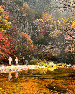 초가을의 정취 가득해…추석 연휴 가족과 가기 좋은 국립공원 명소 5곳