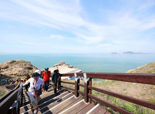 106년간 비밀의 섬 &#39;옹도&#39;, 인기 여행지로 급부상