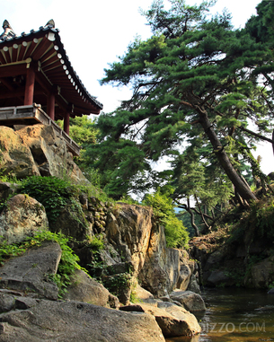 전통건축의 아름다움 느끼기 좋은 곳으로 여행갈까? 가을 정취 만끽하기 좋은 한국의 서원 9곳