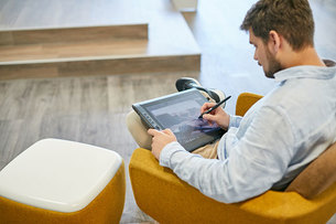 창작 전문가용 펜 컴퓨터...와콤 모바일스튜디오프로 업그레이드