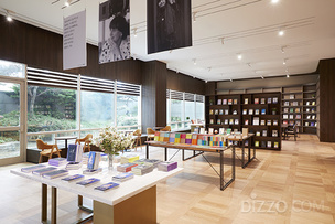 책보러 가기 좋은 호텔, 어디? 올여름 북캉스 즐기기 좋은 호텔