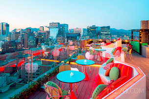 탁 트인 루프톱 바에서 한 잔 할까? 올여름 가봐야 할 호텔 루트톱 바 12곳