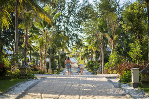 천천히 페달을 밟으며 여행하기 좋은 '전세계 자전거 여행지'