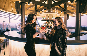 탁 트인 도심 뷰 즐기기 좋은 호텔 루프탑 바 8곳