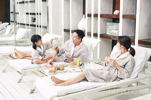 설 명절의 풍성함 가득 담았다…&#39;설캉스&#39; 하러 가기 좋은 호텔