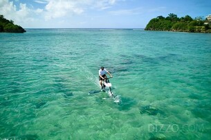 리조나레 괌, '수상 전기 자전거' 이용한 이색 액티비티 선보여
