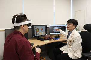 VR 이용한 수술 전 교육, 수술에 대한 불안 감소 효과 2.9배 높인다