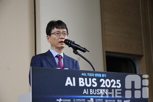 [AI BUS 2025] 이상엽 부산대 의무부총장 “AI, 인간의 창의성 증폭시키는 동반자”