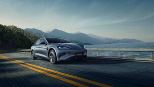 BYD코리아, 전기 세단 &#39;씰 AWD&#39; 고객 인도 시작