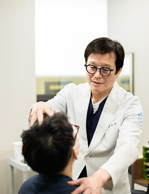 목 베개만으로는 부족하다? 경추 질환의 진실과 올바른 관리법