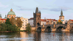 최장 10일 추석 연휴, 장거리 여행 대세… 여행객들, 5성급 숙소로 "프리미엄 장기여행" 선택