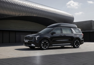 "9인승 노블레스 추가"… 기아, 연식변경 &#39;더 2026 카니발 하이리무진&#39; 출시