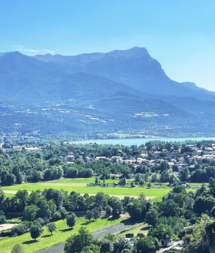 숲 속 수도원부터 ‘알프스의 작은 니스’까지, 나만 알고 싶은 남프랑스의 명소 2곳
