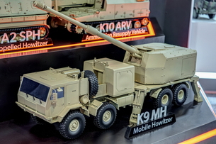 한화, ‘차륜형 K9A2 자주포’ 공개…미 육군 맞춤형 모델 제안