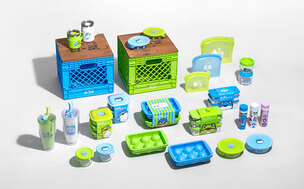 ‘두꺼비’와 ‘이슬방울’이 락앤락에 담겼다… 진로·참이슬 콜라보 선보여