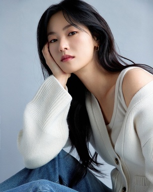 [인터뷰] 전여빈 "&#39;착한 여자 부세미&#39;, 부자연스럽고 어색하기를 바랐어요" 