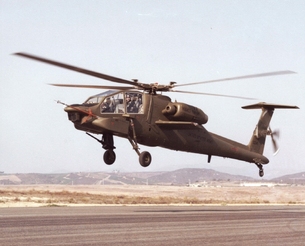 세계 최강 아파치 헬기 탄생 50주년…보잉, 美 애리조나서 기념식 열어