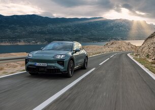 "내년 한국 출시"… 포르쉐, 1156마력 &#39;카이엔 일렉트릭&#39; 공개