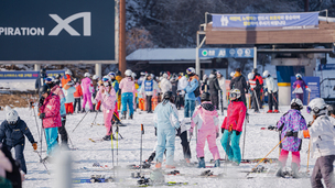 엘리시안 강촌, 외국인 전용 렌탈&middot;스키학교 갖추고 시즌 개막