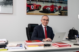 페라리, 차세대 모델에 삼성디스플레이 OLED 패널 들어간다